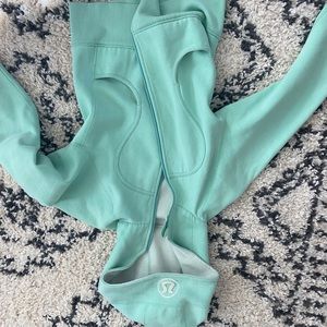Lululemon scuba jacket mint green size 6